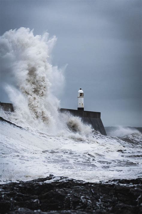 Lighthouse Storm Wallpapers - Top Free Lighthouse Storm Backgrounds - WallpaperAccess