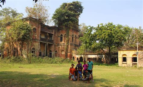 Barrackpore Trip Guide - A walk down the forgotten history of the Oldest Cantonment