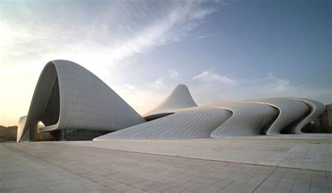 Heydar Aliyev Center - Exterior - modlar.com | Futurism architecture ...