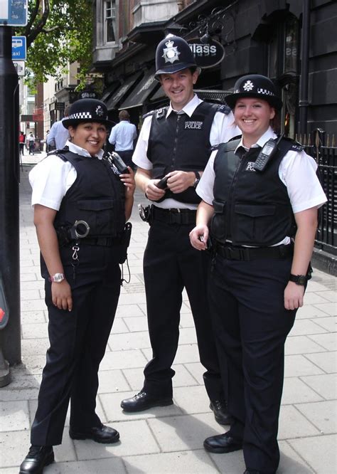 Police Uniforms from Around the World - The Garda Post