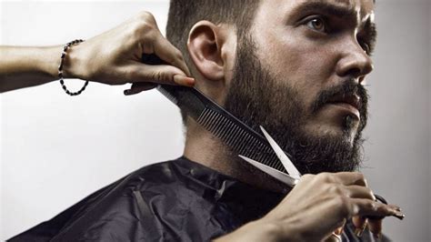 How to Trim a Beard The Right Way - The Trend Spotter