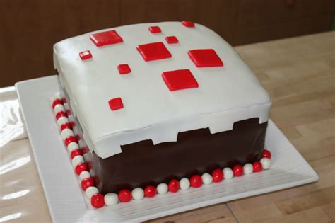 5 Awesome Minecraft Cakes | Gearcraft