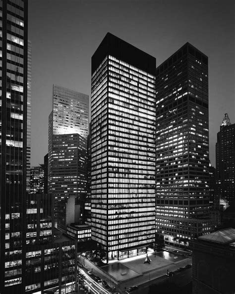 Gallery of AD Classics: Seagram Building / Mies van der Rohe - 2