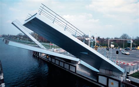 Bascule Bridge & Bridgemaster's House | UNStudio | Archello