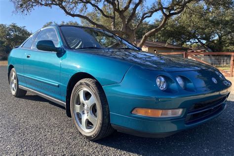 No Reserve: 1994 Acura Integra GS-R Coupe 5-Speed for sale on BaT Auctions - sold for $15,250 on ...