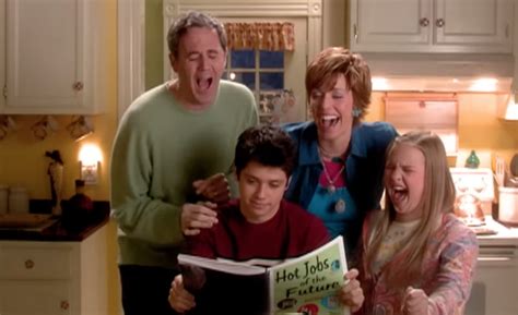 Disney Channel's 'Phil Of The Future' Cast Reunites Almost 20 Years Later - mxdwn Television