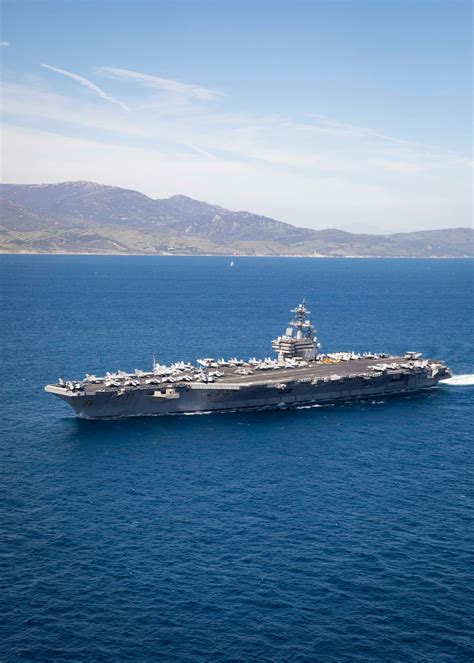 DVIDS - Images - USS George H.W. Bush (CVN 77) Transits Strait of ...