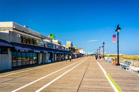 Atlantic City Boardwalk in Atlantic City - Seaside Sun and Plenty of Fun - Go Guides