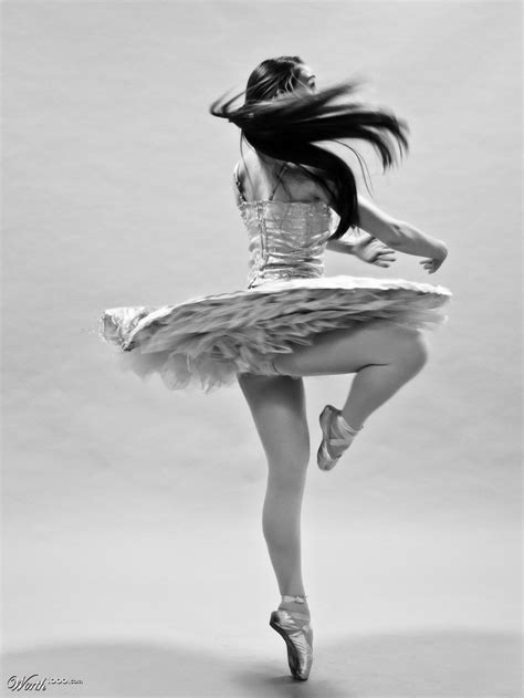 Ballet Spin | Ballet painting, Ballerina drawing, Dance photography