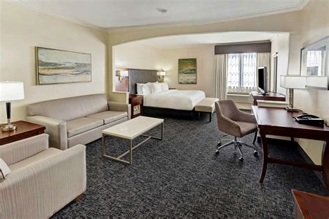 Best Western Plus Downtown Inn & Suites | Hotel Rooms