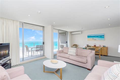 Surfers Paradise Beachfront Accommodation - One The Esplanade