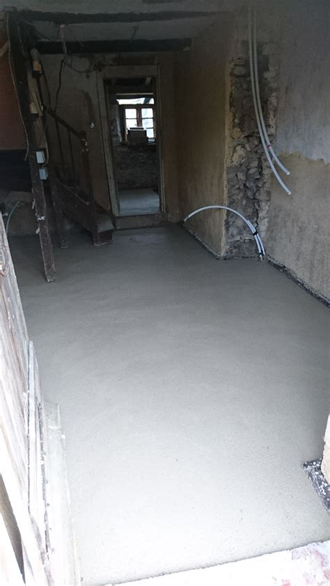 Limecrete screed installation with underfloor heating in wiltshire – Artofit