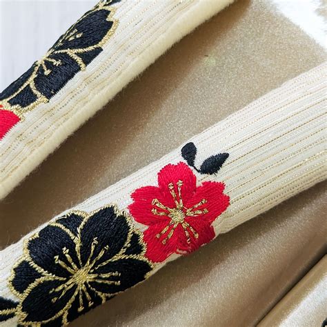 Japanese Traditional Zori Sandals - Cherry Blossoms Embroidery Gold ...