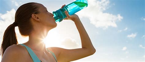 7 Hydration Tips for Athletes | UPMC HealthBeat