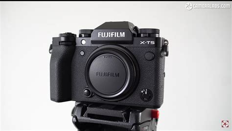 A Review of the New Fujifilm X-T5 Mirrorless Camera | Fstoppers