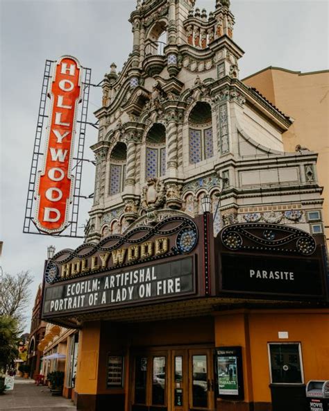 Portland's Hollywood Theatre | The Official Guide to Portland