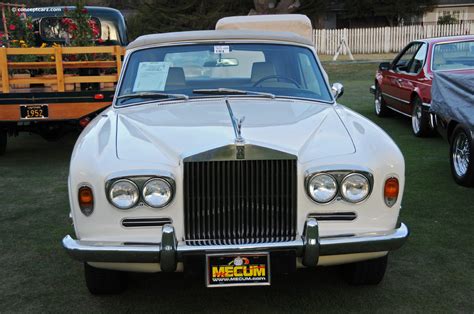 1971 Rolls-Royce Corniche - Information and photos - MOMENTcar