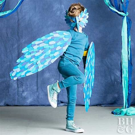 This No-Sew Halloween Costume Is So Easy to Put Together | Bird costume kids, Bird costume, Bird ...