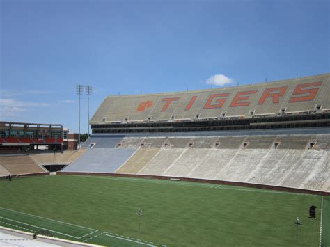 Clemson Stadium – Volunteer Restoration