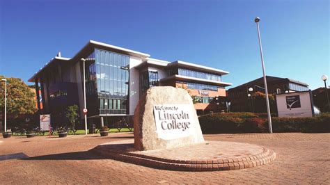 Lincoln College brings £185m to local economy, report finds