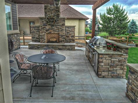 Twin Eagles Outdoor Kitchen and Outdoor Fireplace - Traditional - Patio - Denver - by The Hearth ...