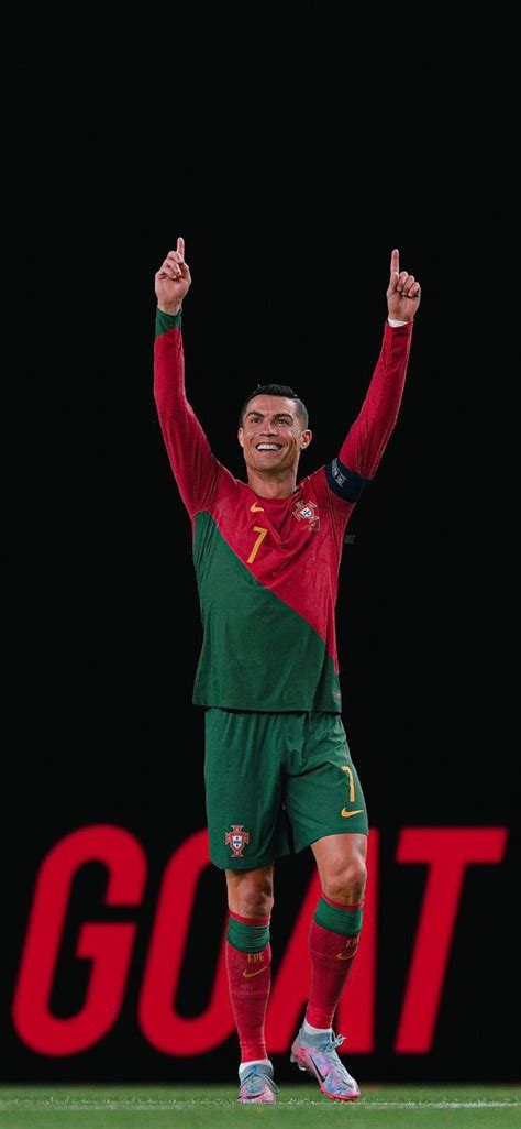 Wallpaper Cristiano Ronaldo | Cristiano ronaldo training, Cristiano ronaldo, Cristiano ronaldo ...