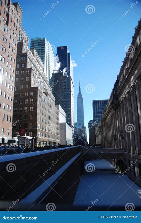 Snow on New York City Streets Editorial Photography - Image of skies ...