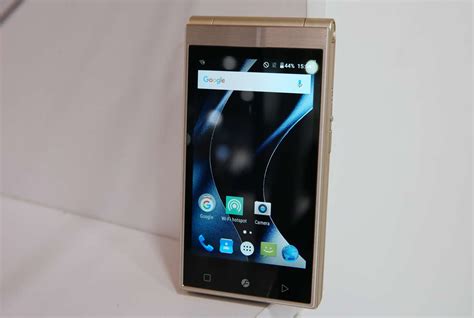 Japanese Flip Hands-on Review : Smartphone Has 2 Screens, Physical ...