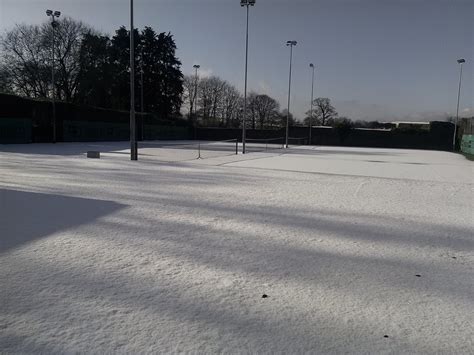 Courts closed until freezing weather lifts – Mitchelstown Tennis Club