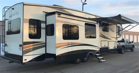 2016 Jayco North Point Fifth-wheel Rental in Ray, MI | Outdoorsy