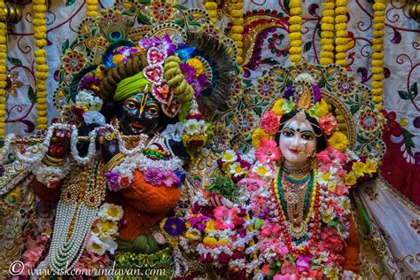 ISKCON Vrindavan - Sri Sri Radha Shyamsundar Iskcon Vrindavan, Hare Kṛṣṇa, Altar Art, Krishna ...