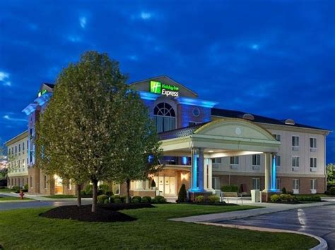 Marion (OH) Holiday Inn Express Hotel & Suites Marion United States ...