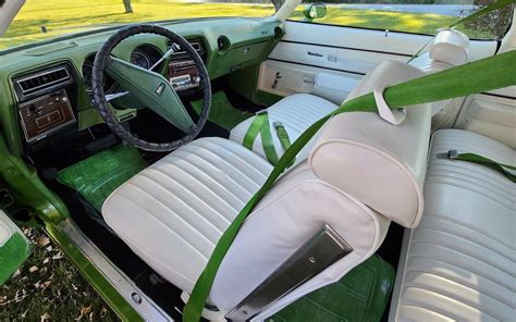 1976 Oldsmobile Cutlass Supreme Interior | Barn Finds