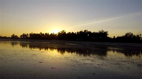 Mombasa sunset : r/KenyaPics