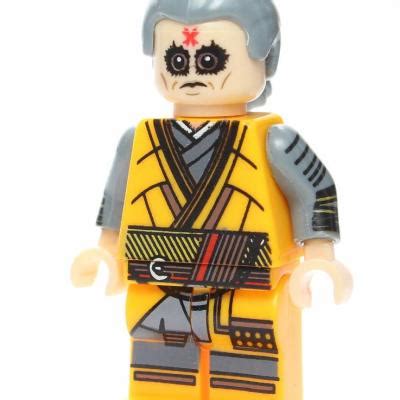 HeroBloks - Kaecilius