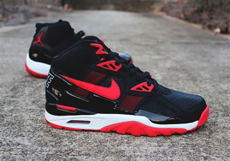 Bo Jackson Goes "Bred" With The Nike Air Trainer SC - SneakerNews.com