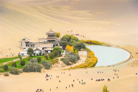 Crescent Moon Lake At Dunhuang | Bored Panda