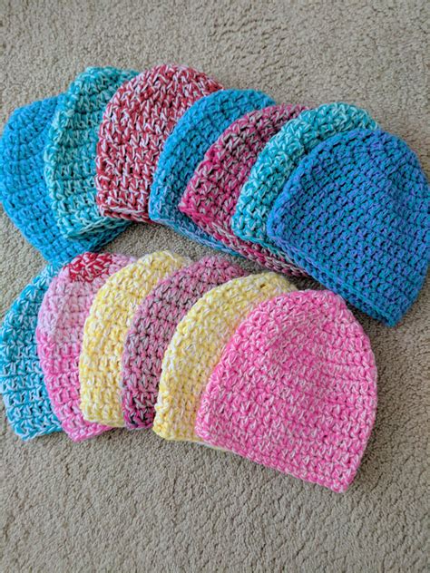 Ravelry: Simple Double Crochet Hat by Rhondda Mol (Oombawka Design) | Crochet baby hat patterns ...