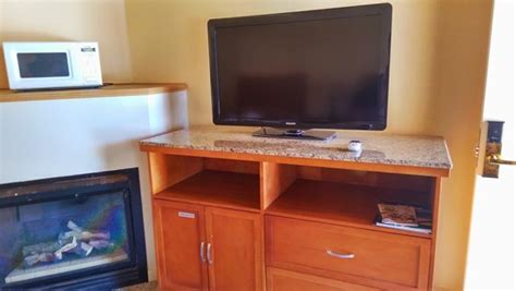 Butterfly Grove Inn $122 ($̶1̶3̶0̶) - UPDATED 2018 Prices & Motel Reviews - Pacific Grove, CA ...