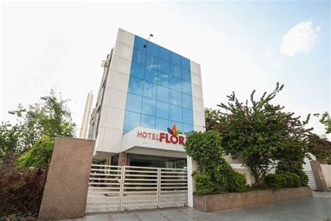 Hotel Flora Inn Rooms: Pictures & Reviews - Tripadvisor