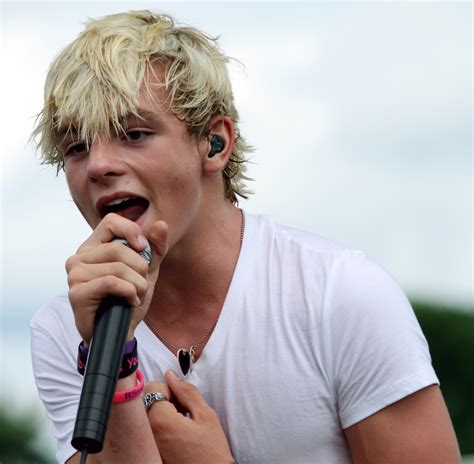 File:Ross Lynch Paparazzo Photography.jpg - Wikimedia Commons