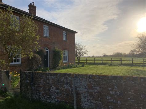 Luxury Self-Catering Farmhouse | Mill Farm Glamping | Wiltshire