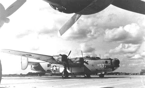 Consolidated PB4Y-1 “Liberator” (1945) | Coast Guard Aviation History