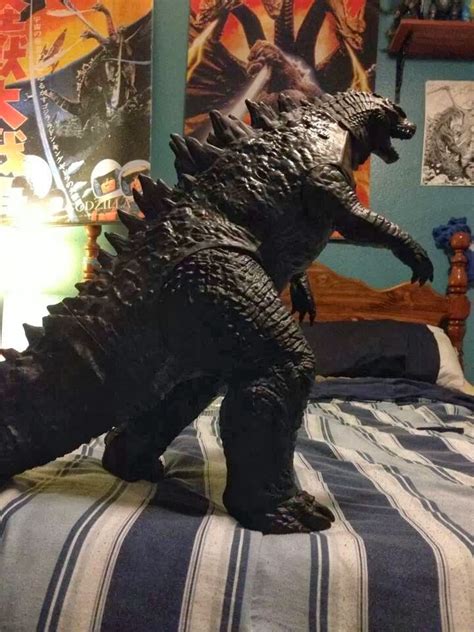 Kaiju Battle: Giant Size Godzilla 2014 Package Gives Hints At Origin, More Pics