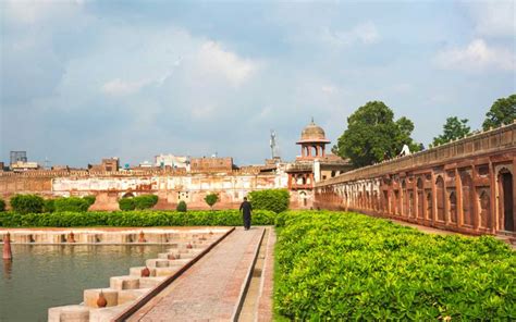 Shalimar Gardens, Lahore: Location, Timings & More | Zameen Blog