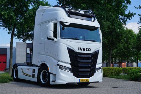 Iveco S-Way laat COAN verder groeien • TTM.nl