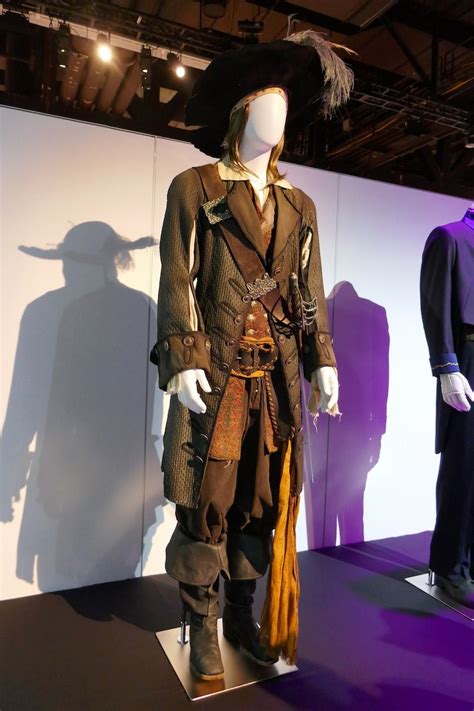 Hollywood Movie Costumes and Props: Geoffrey Rush and Johnny Depp ...