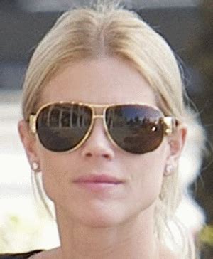 Elin Woods Chanel aviator sunglasses | ShoppingandInfo.com