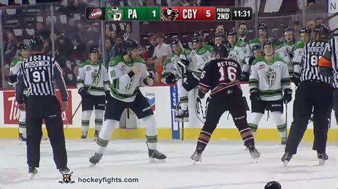 Terrell Goldsmith vs. Carson Wetsch, October 23, 2022 - Prince Albert Raiders vs. Calgary Hitmen