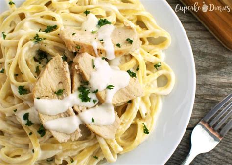 Copycat Olive Garden Chicken Alfredo